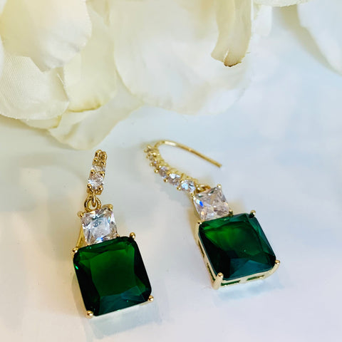 The Rich Girl - Emerald Trendy Earring Set